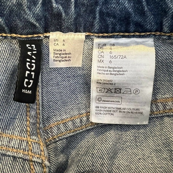 H&M Divided High Rise Rhinestone Front Jeans Button Fly Size 6 - Picture 5 of 5
